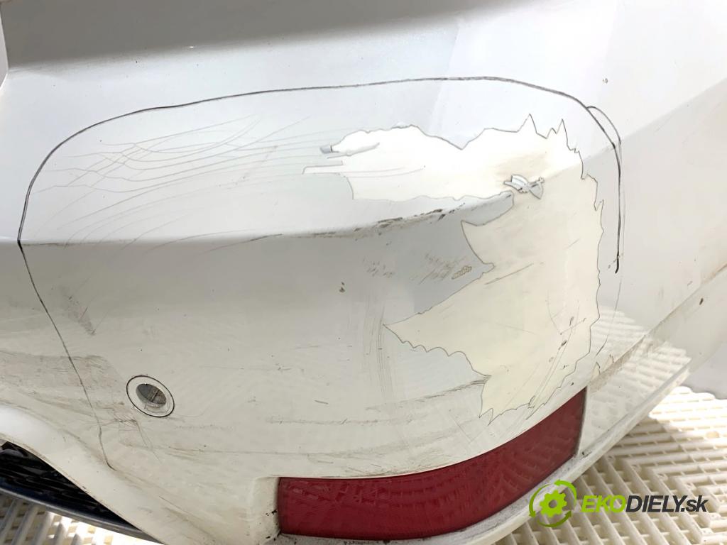 MERCEDES-BENZ X204 SUV 2012 125 kW 220 CDI (204.902) 2143 nárazník zadní část  (Klika dveří ostatní)