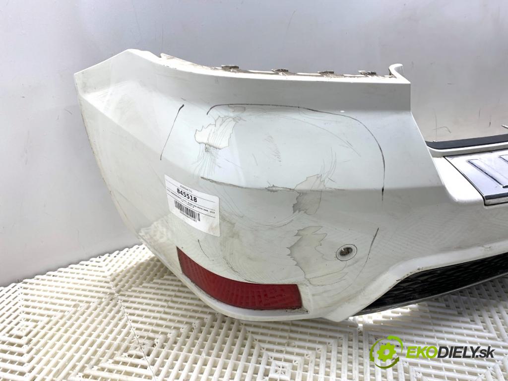 MERCEDES-BENZ X204 SUV 2012 125 kW 220 CDI (204.902) 2143 nárazník zadní část  (Klika dveří ostatní)
