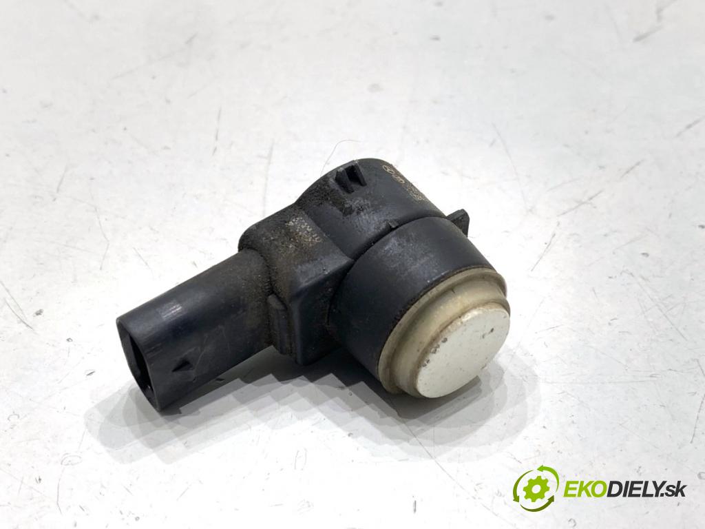 MERCEDES-BENZ X204 SUV 2012 125 kW 220 CDI (204.902) 2143 Snímač PDC A2215420417