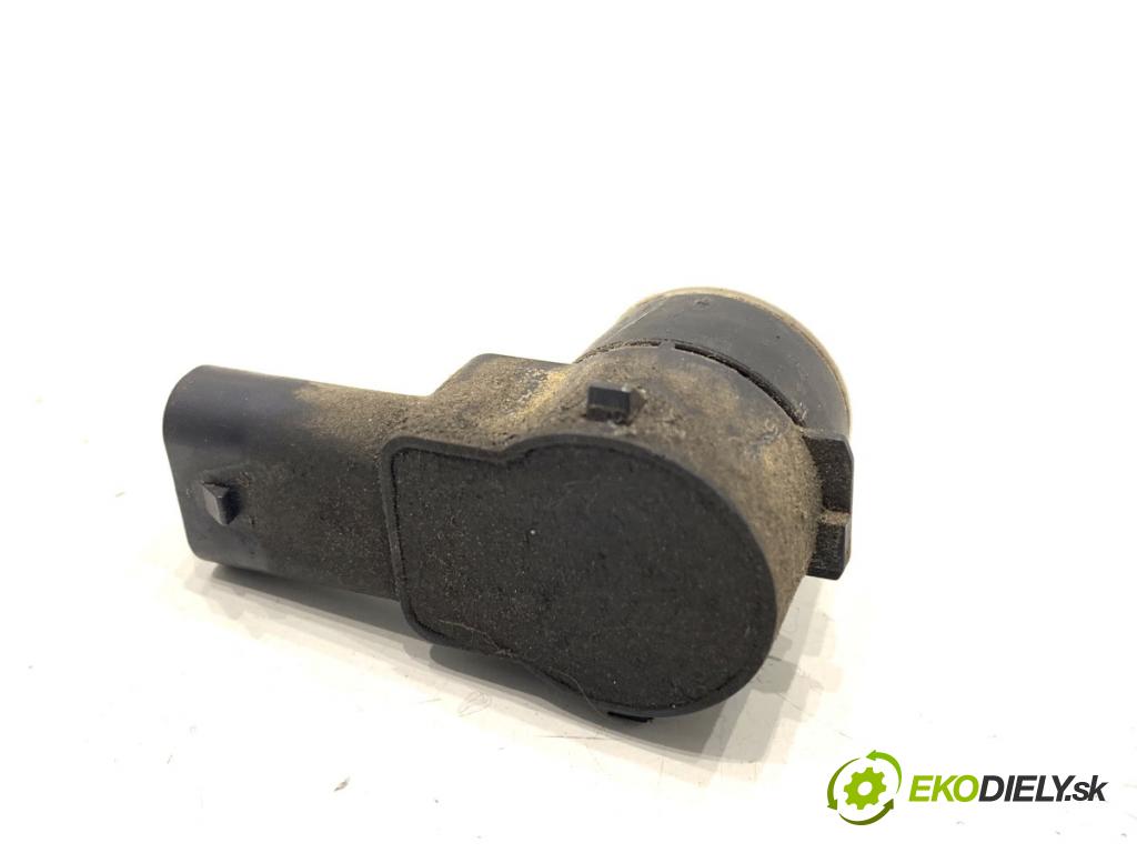 MERCEDES-BENZ X204 SUV 2012 125 kW 220 CDI (204.902) 2143 Snímač PDC A2215420417