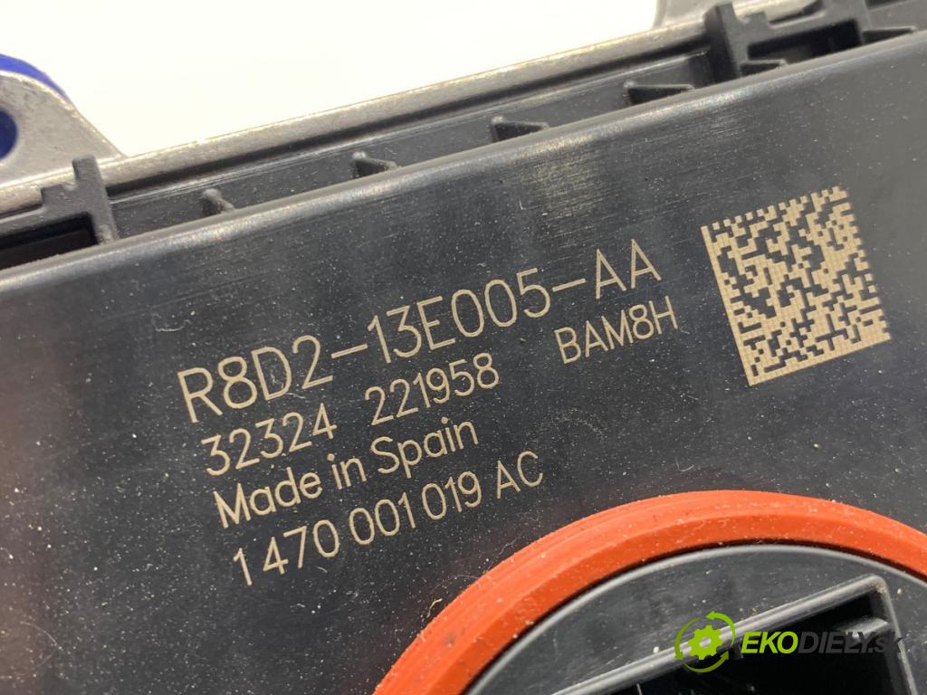 LAND ROVER RANGE ROVER EVOQUE SUV 2025 150 kW 2.0 D200 MHEV 4x4 1997 měnič ÚPLNÝ LED R8D2-13E005-AA