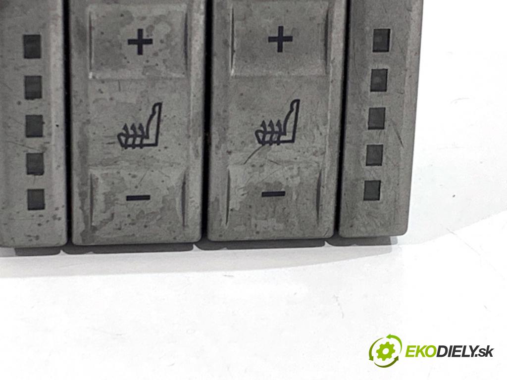 FORD MONDEO MK4 Kombi 2008 103 kW 2.0 TDCi 1997 Prepínač ohrievania, vyhrievania sedačky 6M2T-19K314-AC (Prepínacie páčky pod volantom)