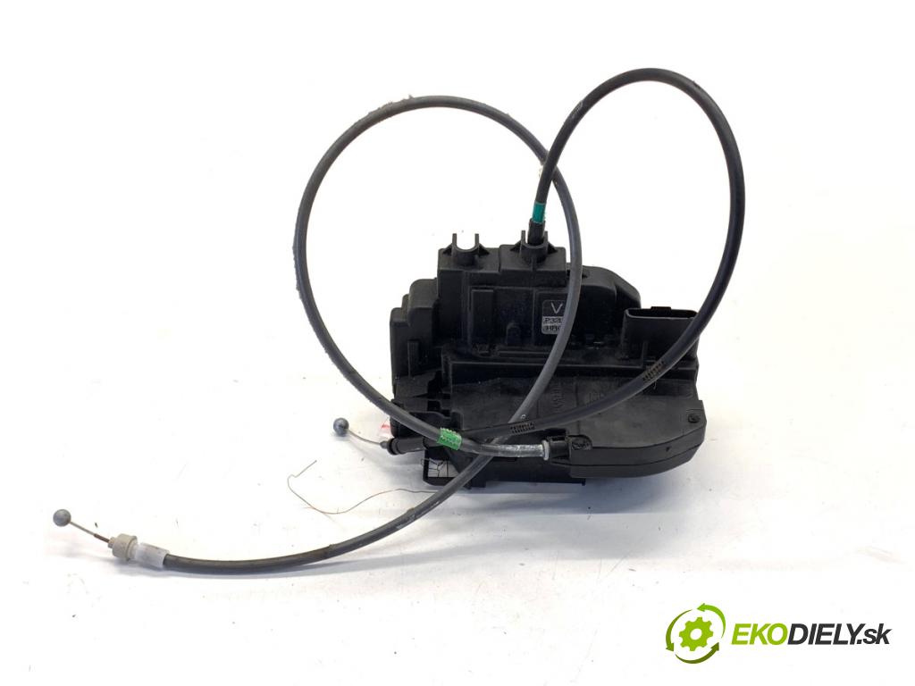 NISSAN QASHQAI J10 SUV 2007 110 kW 2.0 dCi 1995 zámok dveře pravý zadní část 