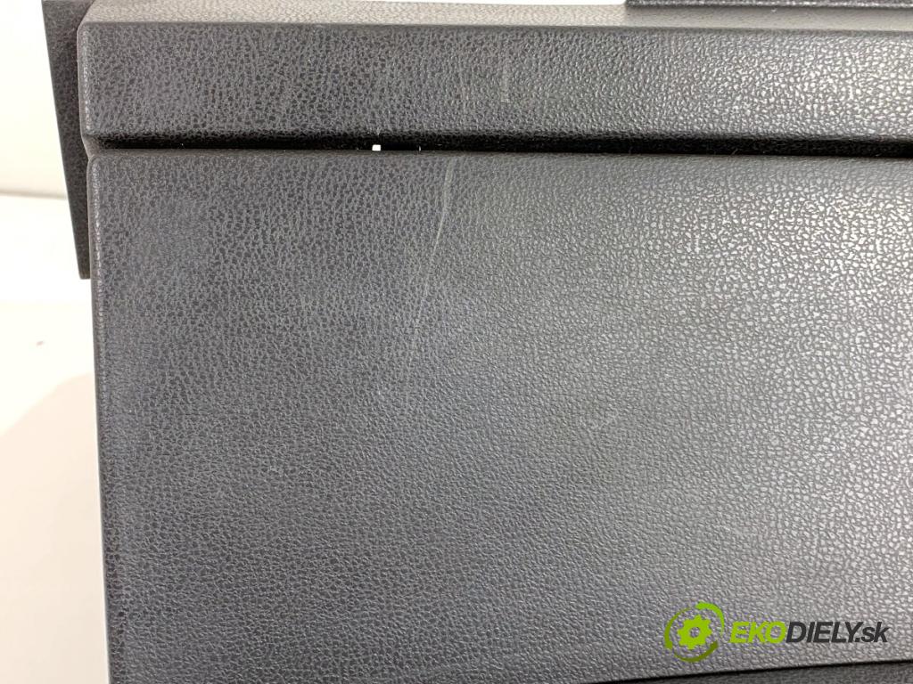 NISSAN QASHQAI J10 SUV 2007 110 kW 2.0 dCi 1995 přihrádka kastlík spolujezdce 68520JD900 (Přihrádka (kastlík))