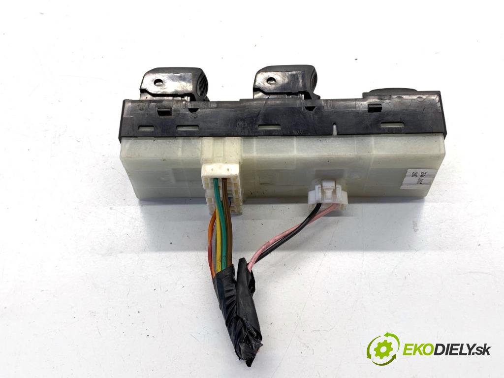 NISSAN QASHQAI J10 SUV 2007 110 kW 2.0 dCi 1995 Prepínač okien  (Prepínacie páčky pod volantom)