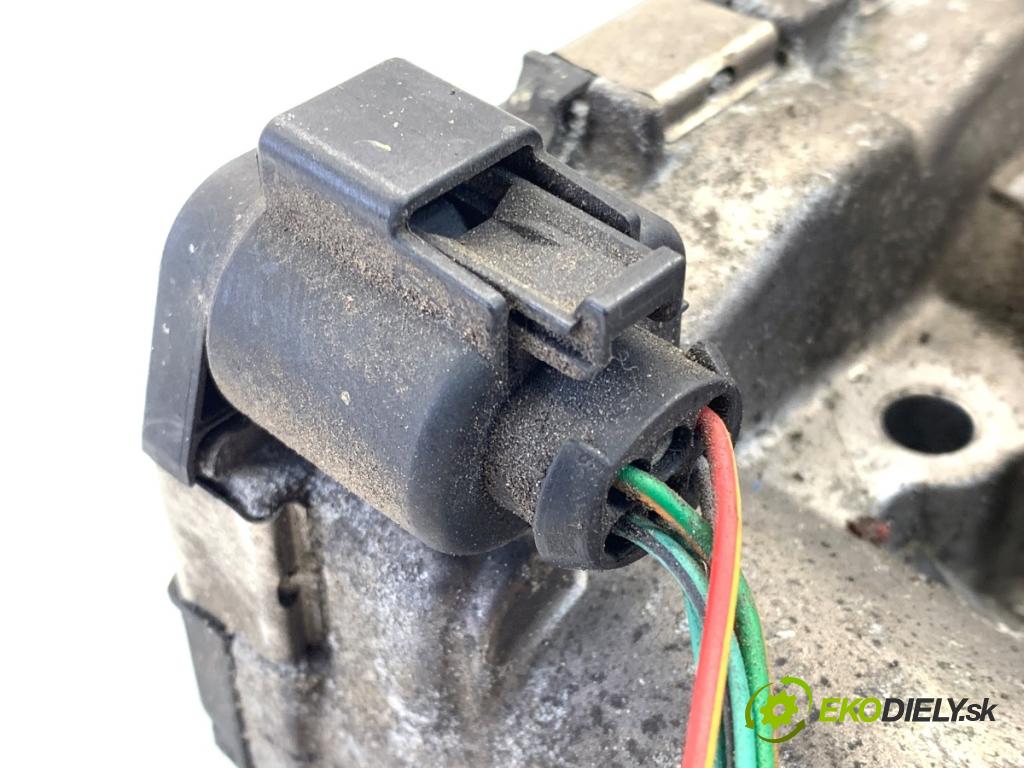 NISSAN QASHQAI J10 SUV 2007 110 kW 2.0 dCi 1995 škrtíci klapka 8200330812 (Škrticí klapka)