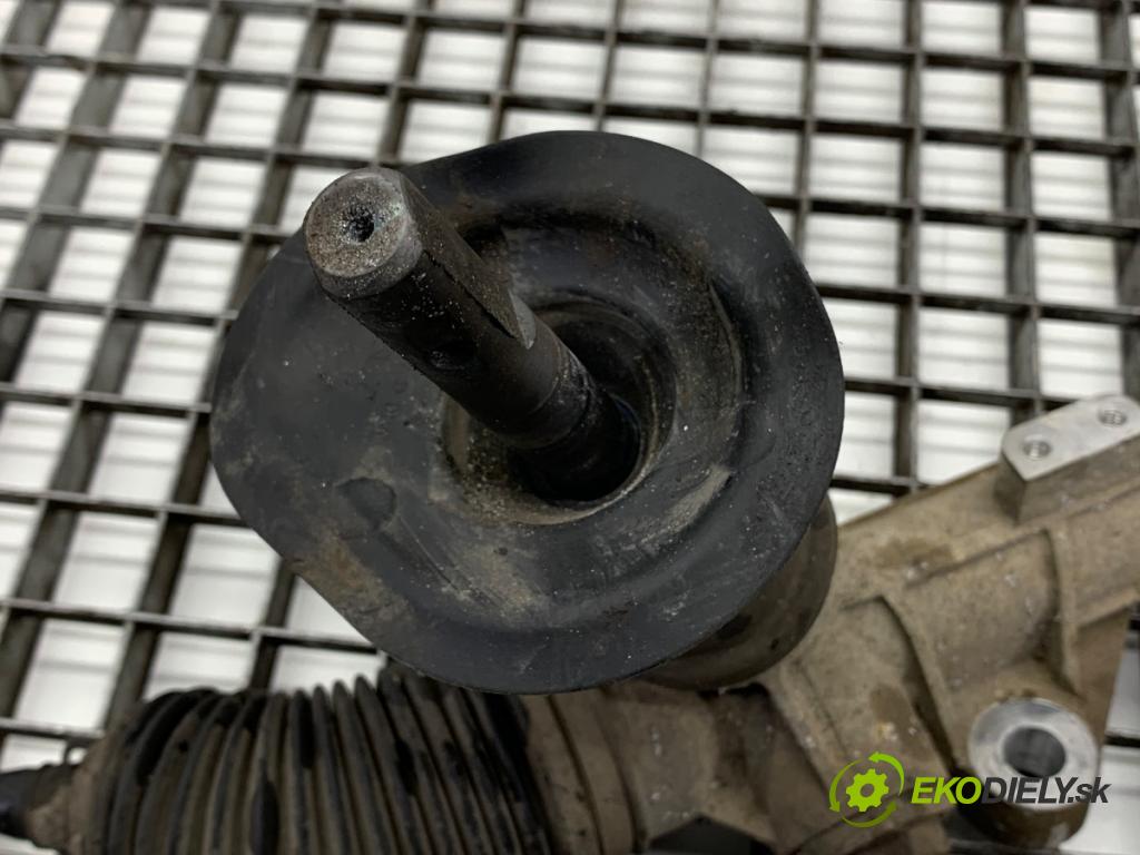 NISSAN QASHQAI J10 SUV 2007 110 kW 2.0 dCi 1995 riadenie volantu Riadenie