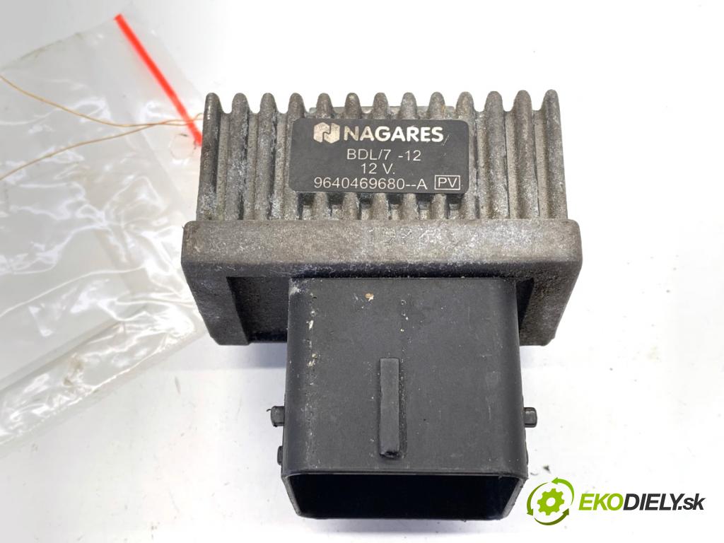 NISSAN QASHQAI J10 SUV 2007 110 kW 2.0 dCi 1995 relé sviečok žhavenia 9640469680 (Relé)