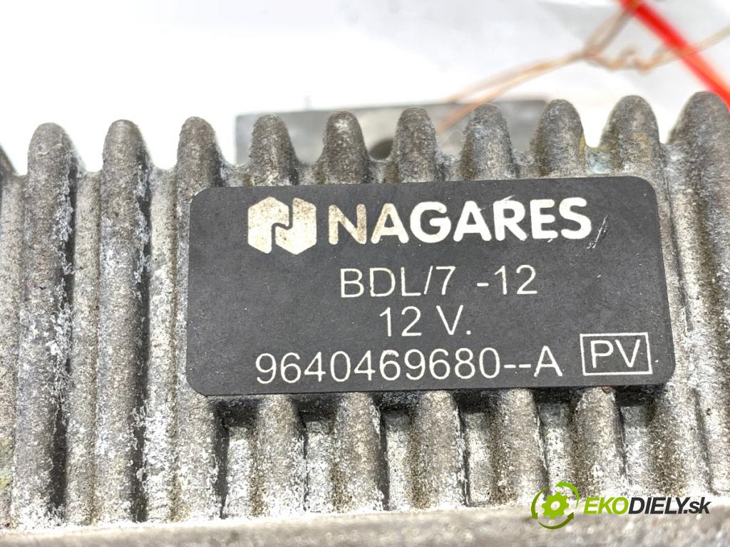 NISSAN QASHQAI J10 SUV 2007 110 kW 2.0 dCi 1995 relé sviečok žhavenia 9640469680 (Relé)