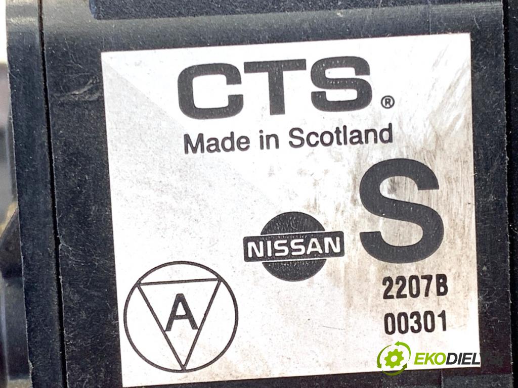 NISSAN QASHQAI J10 SUV 2007 110 kW 2.0 dCi 1995 potenciometr plynového pedálu 2207B00301 (Potenciometr plynového pedálu)