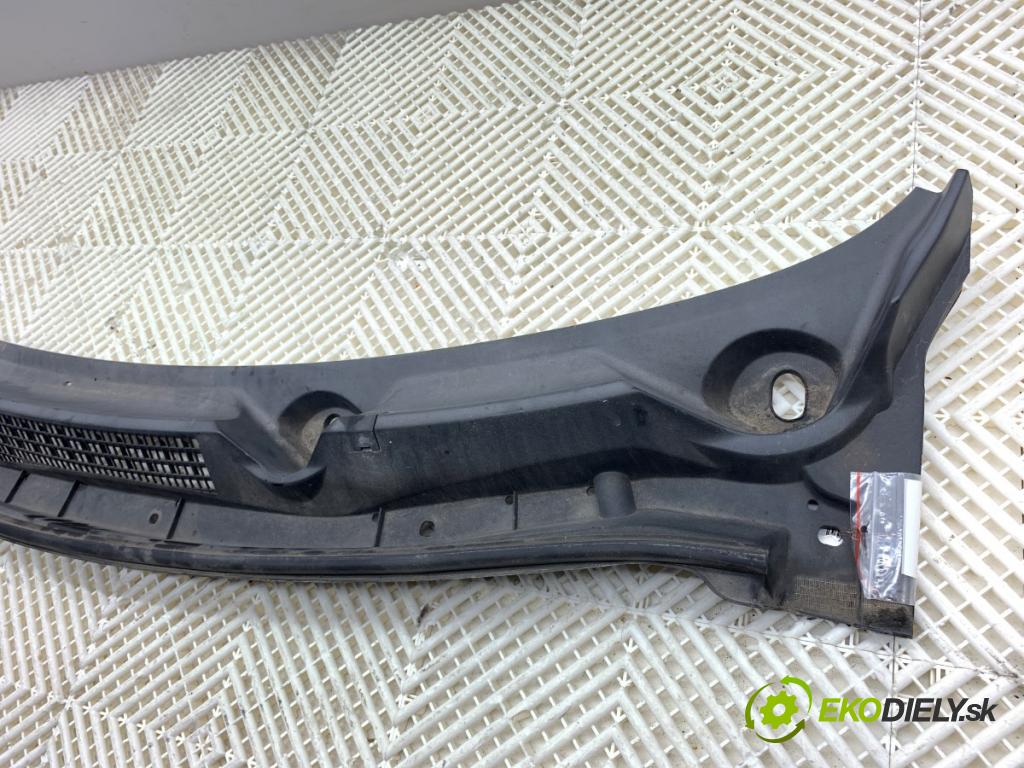 NISSAN QASHQAI J10 SUV 2007 110 kW 2.0 dCi 1995 Torpédo, plast pod čelné okno 66862JD900 (Torpédo (plast pod čelným sklom))