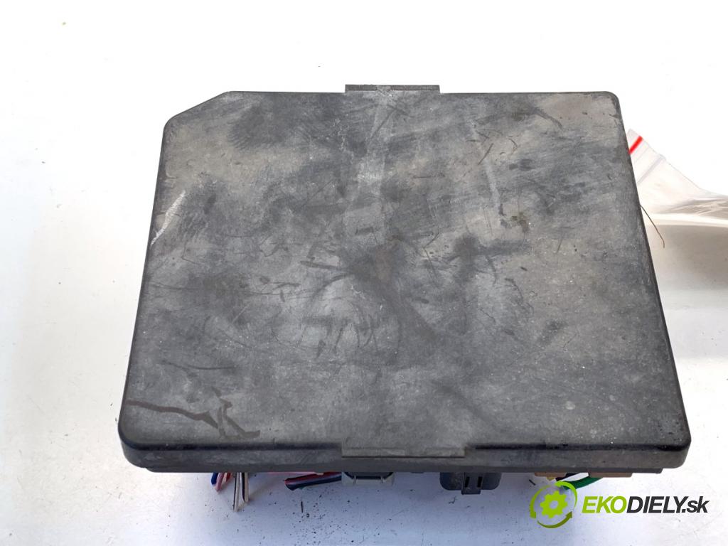 NISSAN QASHQAI J10 SUV 2007 110 kW 2.0 dCi 1995 Modul BSI 284B7JD000 (Poistková skrinka)