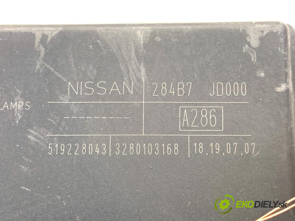 NISSAN QASHQAI J10 SUV 2007 110 kW 2.0 dCi 1995 modul BSI 284B7JD000 (Pojistková skříňka)