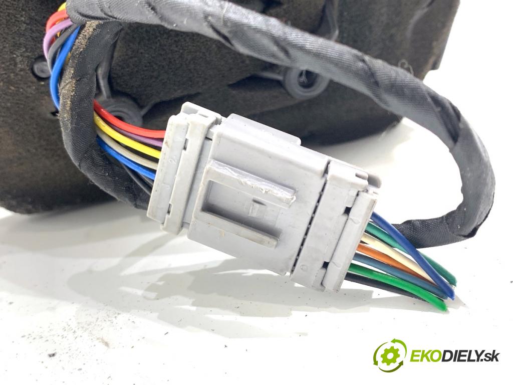 NISSAN QASHQAI J10 SUV 2007 110 kW 2.0 dCi 1995 Spätné zrkadlo pravy