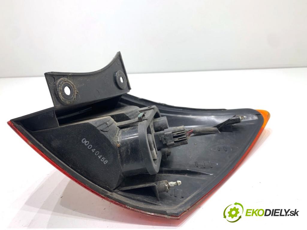 NISSAN QASHQAI J10 SUV 2007 110 kW 2.0 dCi 1995 světlo levý zadní část