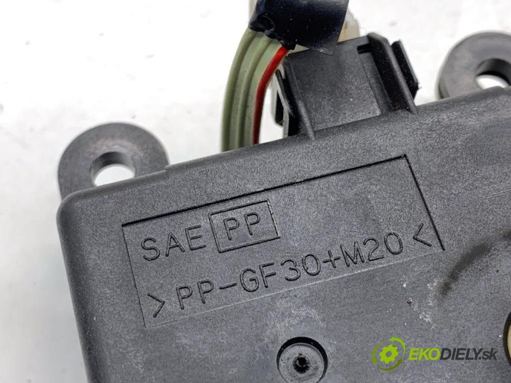 NISSAN QASHQAI J10 SUV 2007 110 kW 2.0 dCi 1995 motor topení 3J01030850