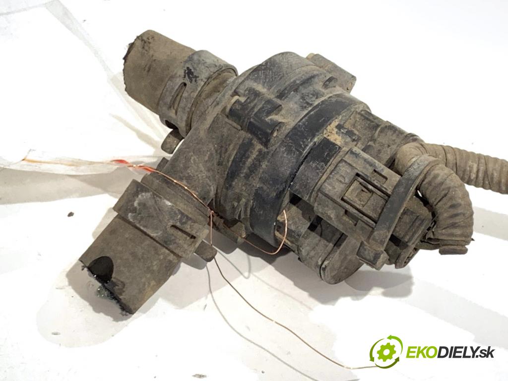 NISSAN QASHQAI J10 SUV 2007 110 kW 2.0 dCi 1995 DALŠÍ: pumpa vody 0392023015 (Vodní pumpa)