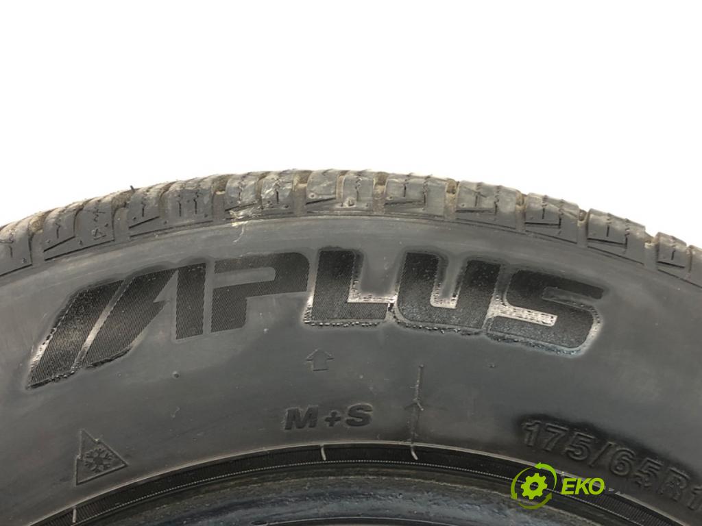 --- --- PNEUMATIKY: zima 2X 175/65 14"