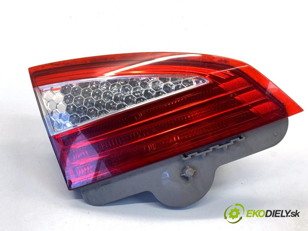 FORD MONDEO MK4 Kombi 2008 103 kW 2.0 TDCi 1997 Svetlo zad ľavá strana vnútorná 7S71-13A603-B (Kľučka dverí ostatné)