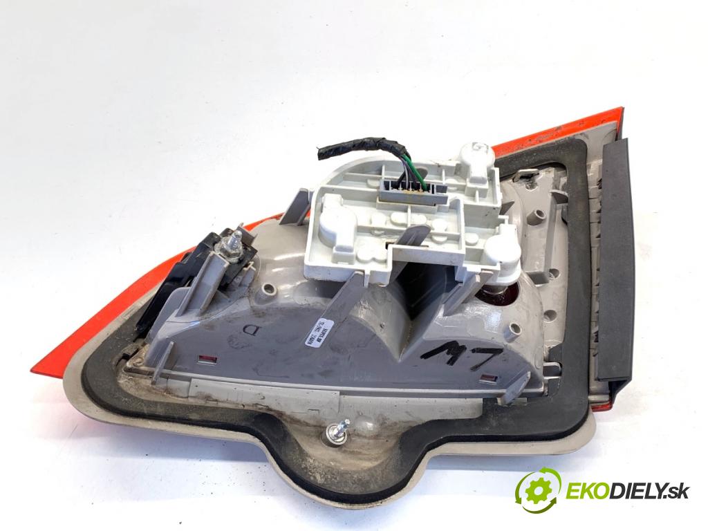 FORD MONDEO MK4 Kombi 2008 103 kW 2.0 TDCi 1997 Svetlo zad ľavá strana vnútorná 7S71-13A603-B (Kľučka dverí ostatné)