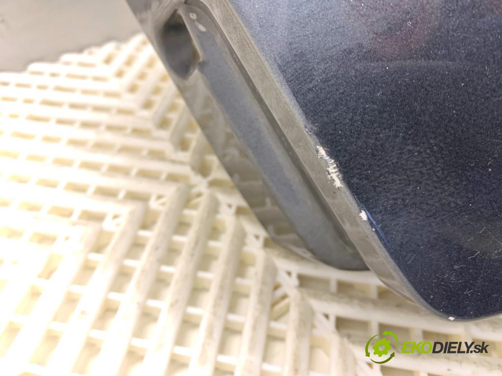 FORD MONDEO MK4 Kombi 2008 103 kW 2.0 TDCi 1997 zadní část - čelo dveří zadní část