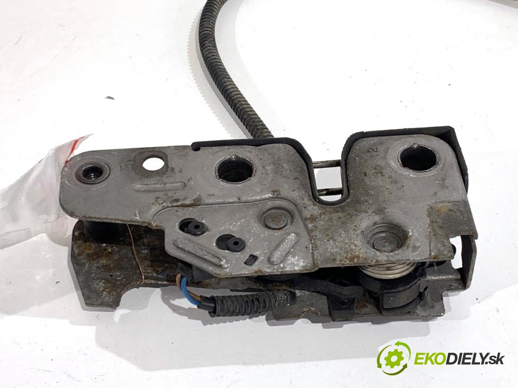 VW GOLF PLUS V liftback 2013 90 kW 1.4 TSI 1390 zámok kapoty přední část 5M1823509D