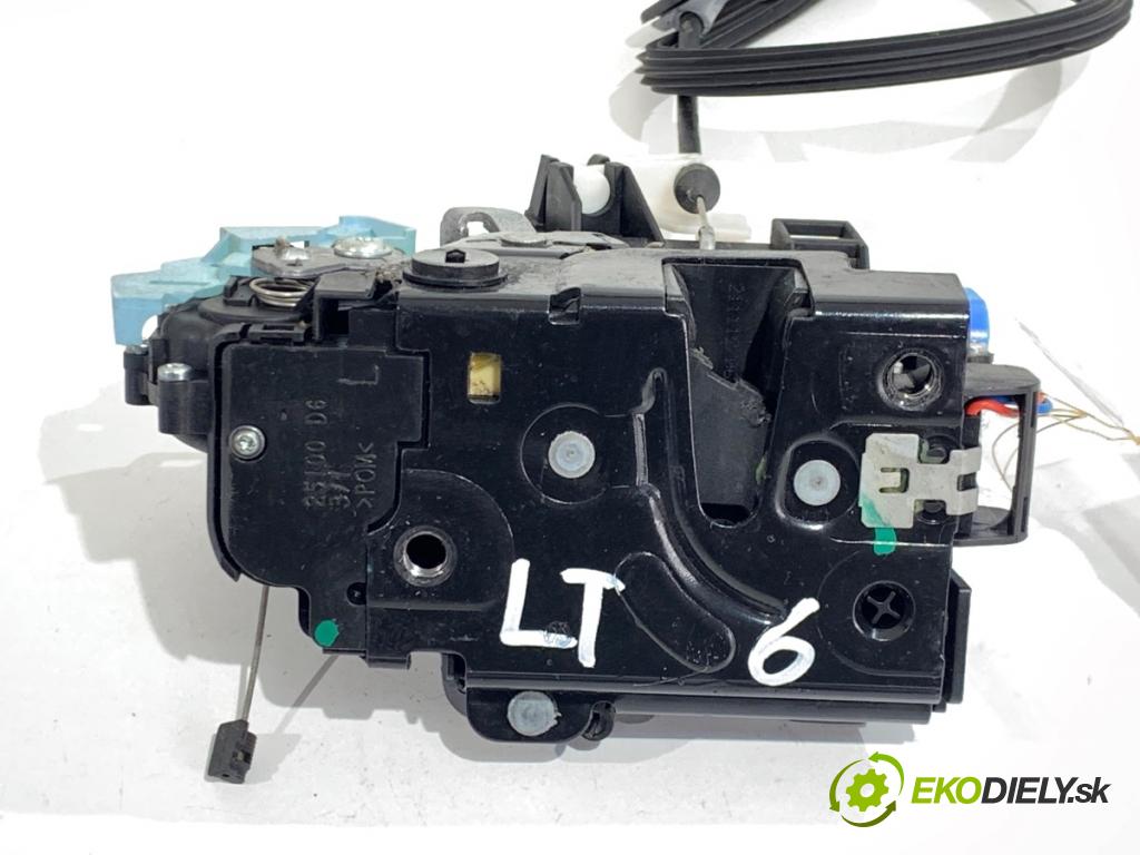 VW GOLF PLUS V liftback 2013 90 kW 1.4 TSI 1390 zámok dveře levý zadní část 