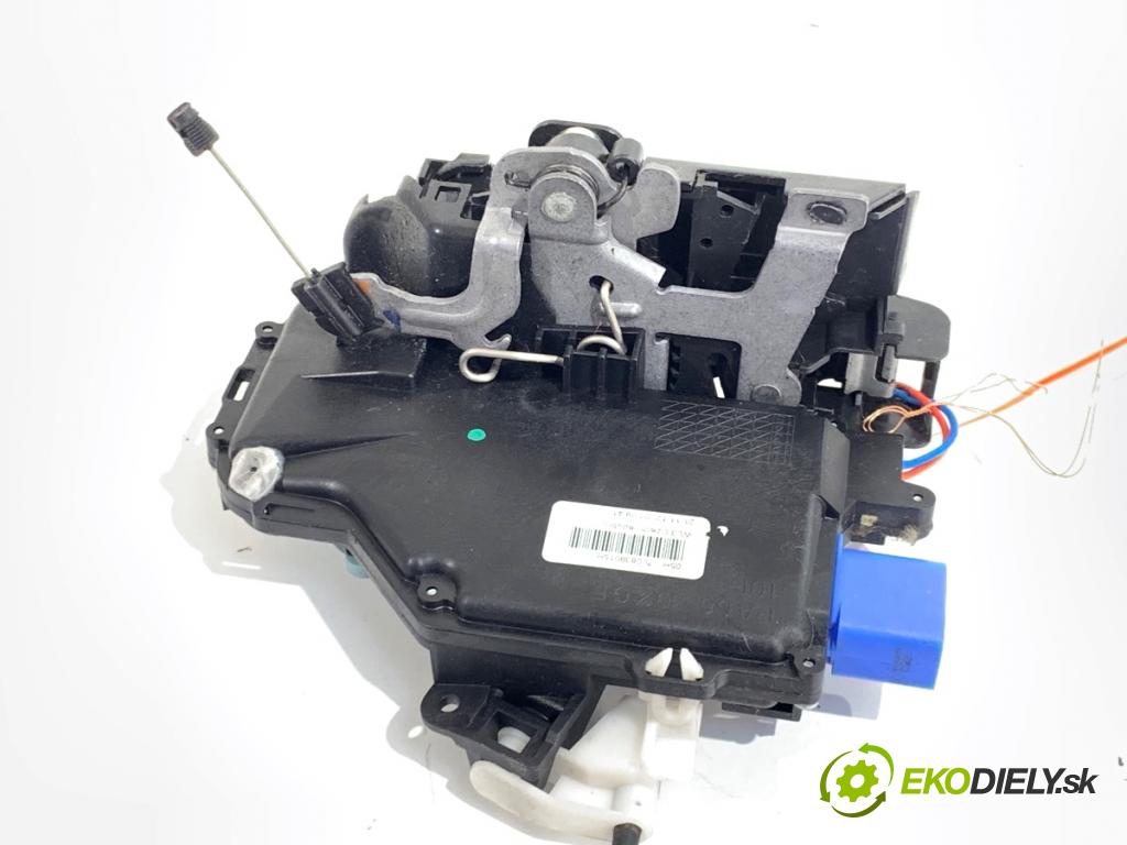 VW GOLF PLUS V liftback 2013 90 kW 1.4 TSI 1390 zámok dveře levý zadní část