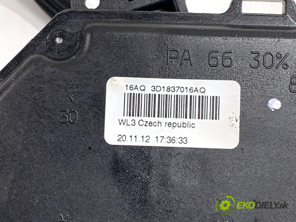 VW GOLF PLUS V liftback 2013 90 kW 1.4 TSI 1390 zámok Dvere pravy predný 3D1837016AQ