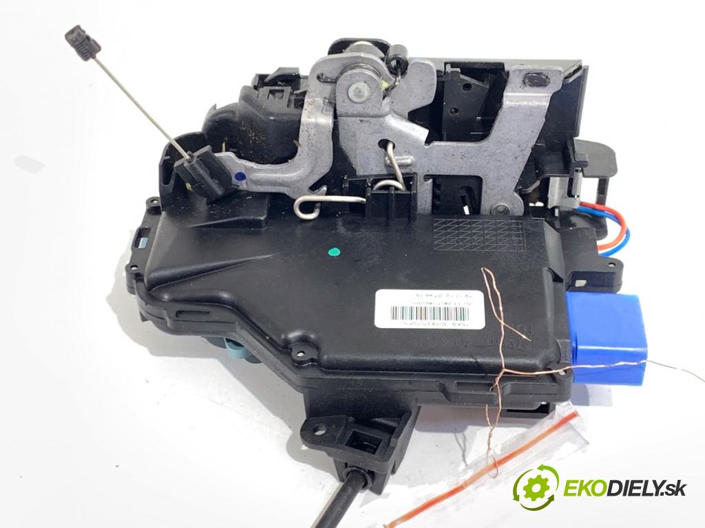 VW GOLF PLUS V liftback 2013 90 kW 1.4 TSI 1390 zámok dveře levý přední část 3D1837015AS