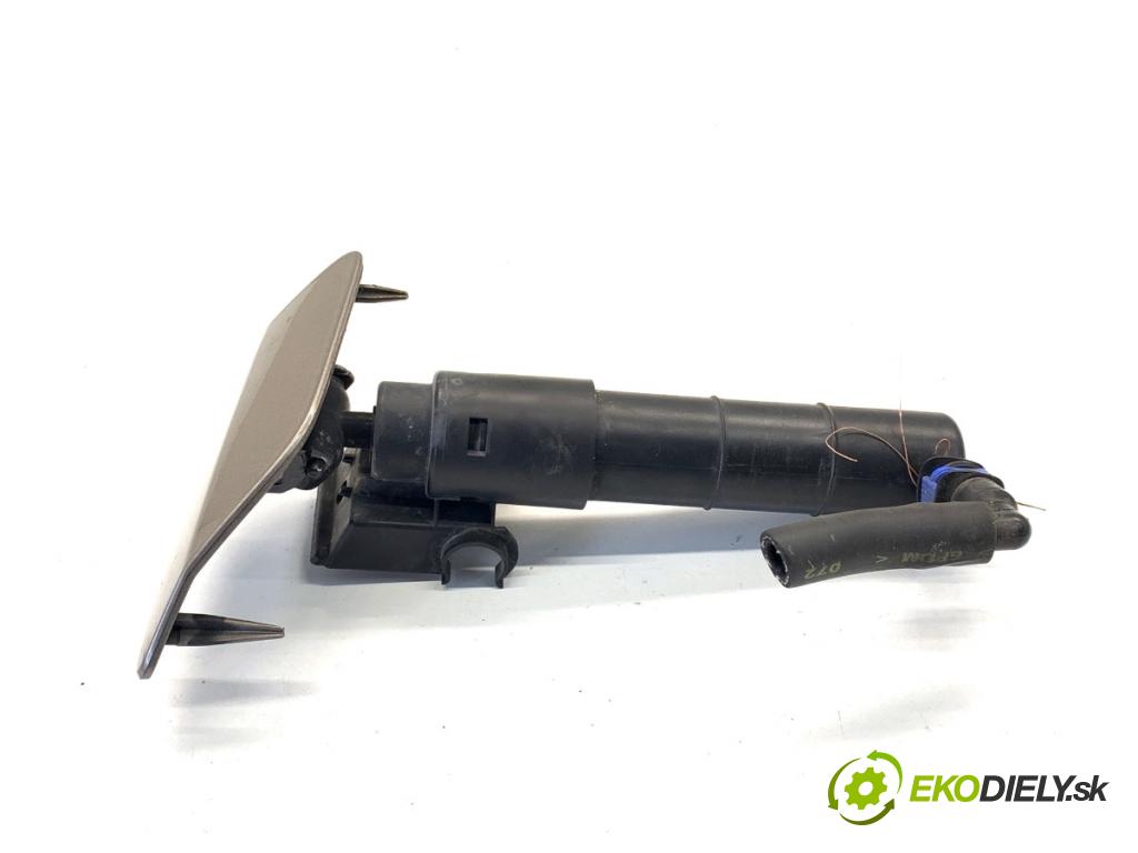 VW GOLF PLUS V liftback 2013 90 kW 1.4 TSI 1390 ostřikovače světla pravý přední část 5M0955978C