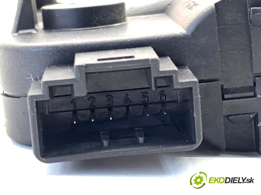 VW GOLF PLUS V liftback 2013 90 kW 1.4 TSI 1390 motor topení 3C1907511F