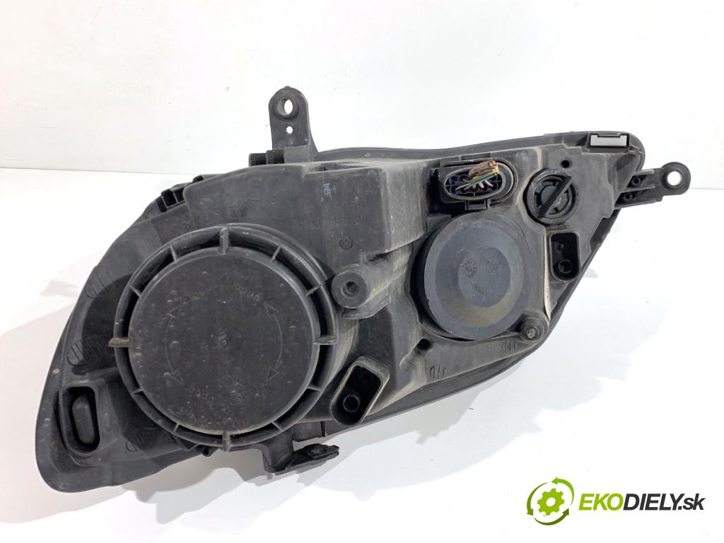 VW GOLF PLUS V liftback 2013 90 kW 1.4 TSI 1390 Svetlomet pravy predný 5M1941006G