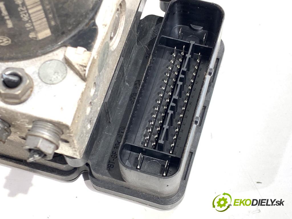 VW GOLF PLUS V liftback 2013 90 kW 1.4 TSI 1390 pumpa ABS 1K0614517DP (Pumpa ABS)