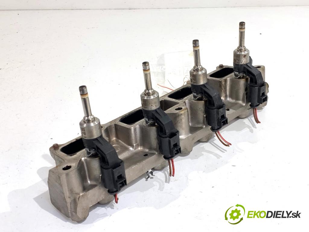 VW GOLF PLUS V liftback 2013 90 kW 1.4 TSI 1390 Lišta vstrekovacia 03C906036M (Vstrekovacia lišta)