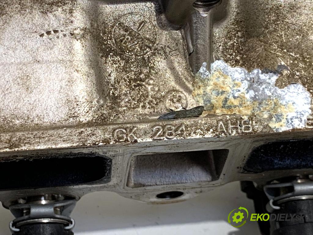 VW GOLF PLUS V liftback 2013 90 kW 1.4 TSI 1390 Lišta vstrekovacia 03C906036M (Vstrekovacia lišta)