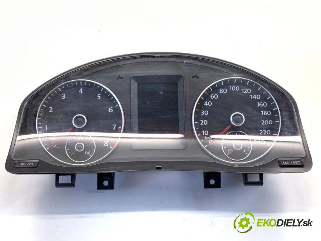 VW GOLF PLUS V liftback 2013 90 kW 1.4 TSI 1390 prístrojovka 5M0920873 (Přístrojová deska)