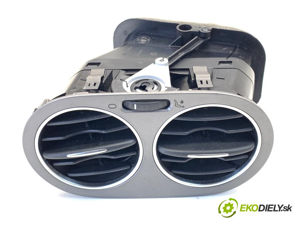 VW GOLF PLUS V liftback 2013 90 kW 1.4 TSI 1390 mří topení pravý přední část 5M0819710 5M0819759