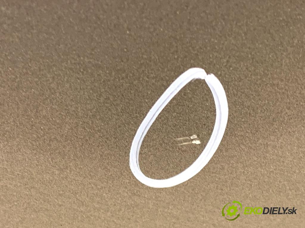 VW GOLF PLUS V liftback 2013 90 kW 1.4 TSI 1390 dveře pravý zadní část LA8X