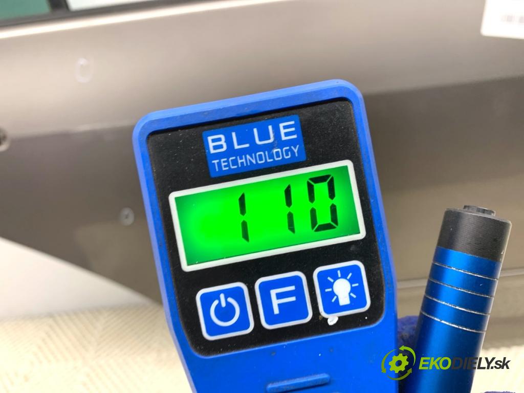 VW GOLF PLUS V liftback 2013 90 kW 1.4 TSI 1390 dveře pravý zadní část LA8X