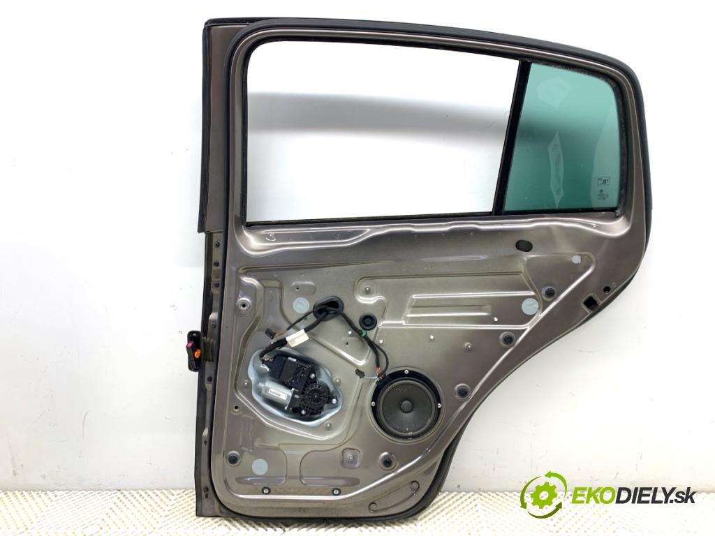 VW GOLF PLUS V liftback 2013 90 kW 1.4 TSI 1390 dveře pravý zadní část LA8X