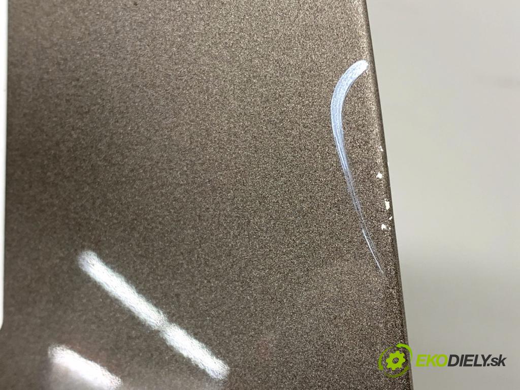 VW GOLF PLUS V liftback 2013 90 kW 1.4 TSI 1390 dveře pravý přední část LA8X