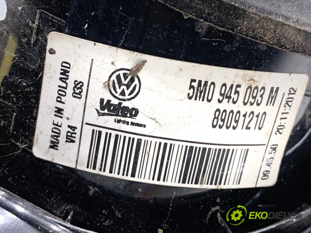 VW GOLF PLUS V liftback 2013 90 kW 1.4 TSI 1390 Svetlo zad ľavá strana vnútorná 5M0945093M (Kľučka dverí ostatné)
