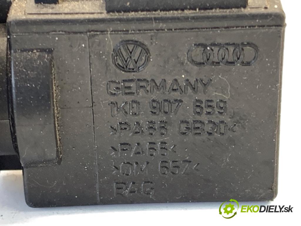 VW GOLF PLUS V liftback 2013 90 kW 1.4 TSI 1390 Snímač kvality vzduchu 1K0907659
