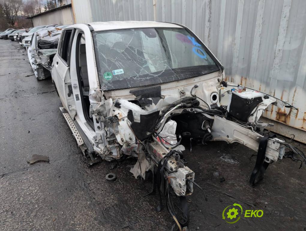 MERCEDES-BENZ X204 SUV 2012 125 kW 220 CDI (204.902) 2143 KAROSERIA ČTVRŤÁK blatník práh střecha PODŁUŻNICA 