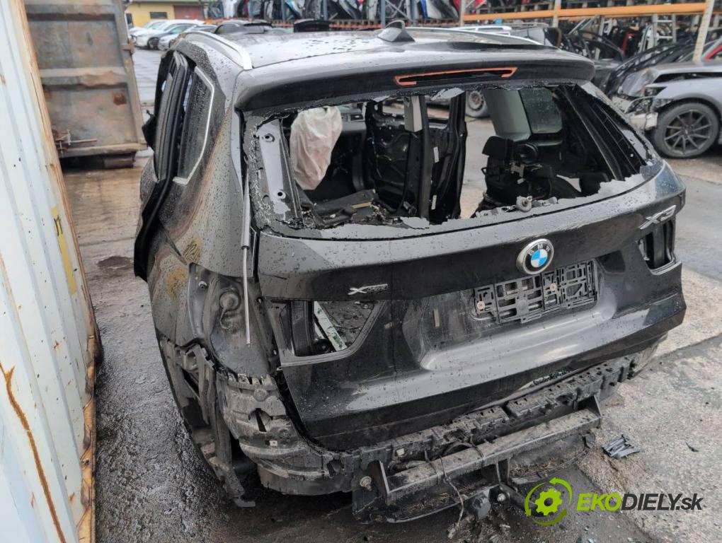 BMW F25 SUV 2013 135 kW xDrive 20 d 1995 karoséria ČTVRŤÁK: Blatník prah strecha PODŁUŻNICA