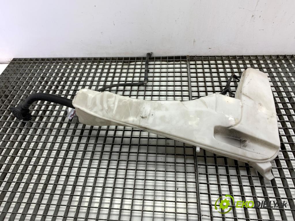 BMW F25 SUV 2013 135 kW xDrive 20 d 1995 nádržka ostřikovačů 7341925