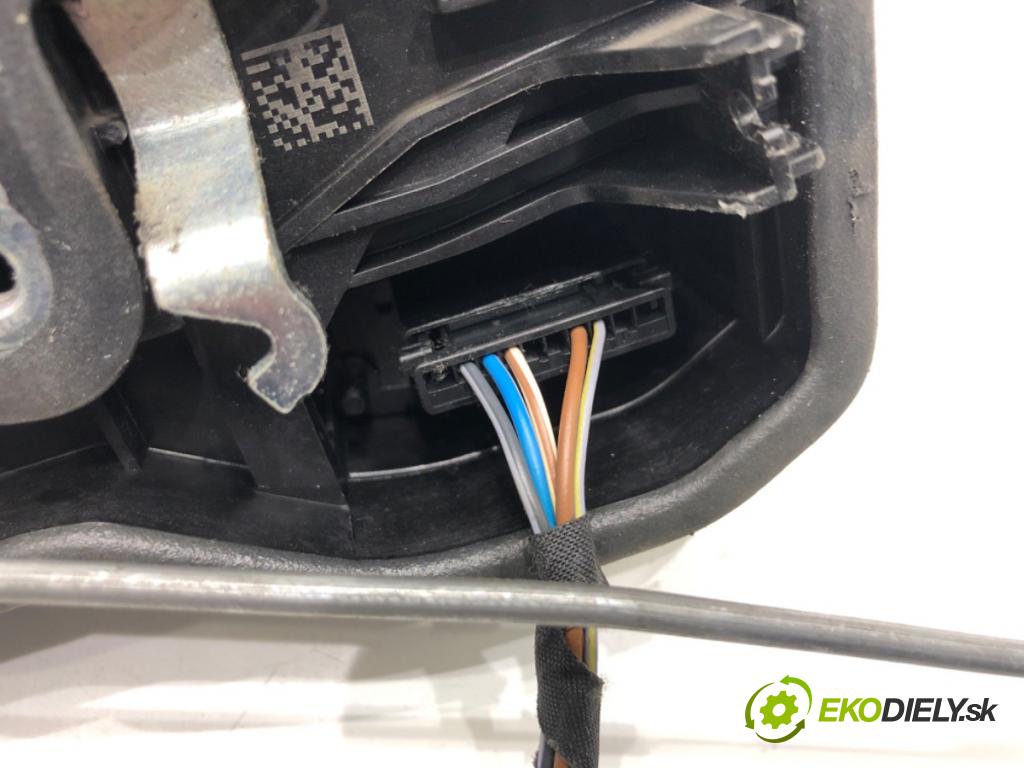 BMW F25 SUV 2013 135 kW xDrive 20 d 1995 zámok dveře pravý zadní část 7318418