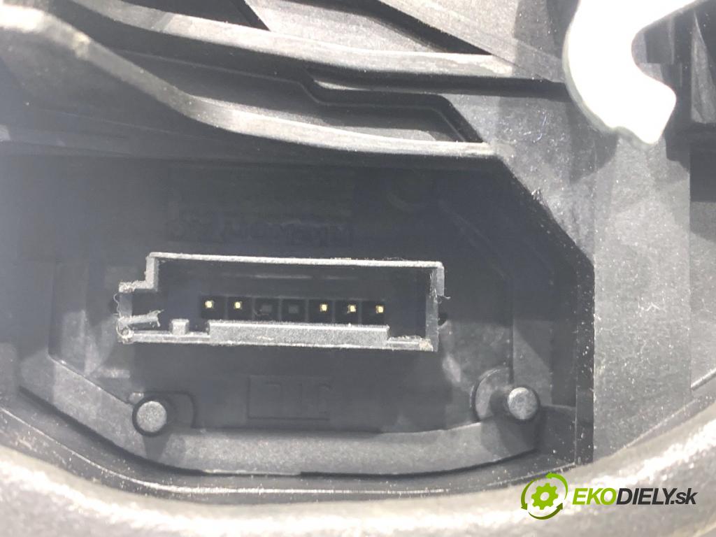 BMW F25 SUV 2013 135 kW xDrive 20 d 1995 zámok Dvere ľavy zad 7318417