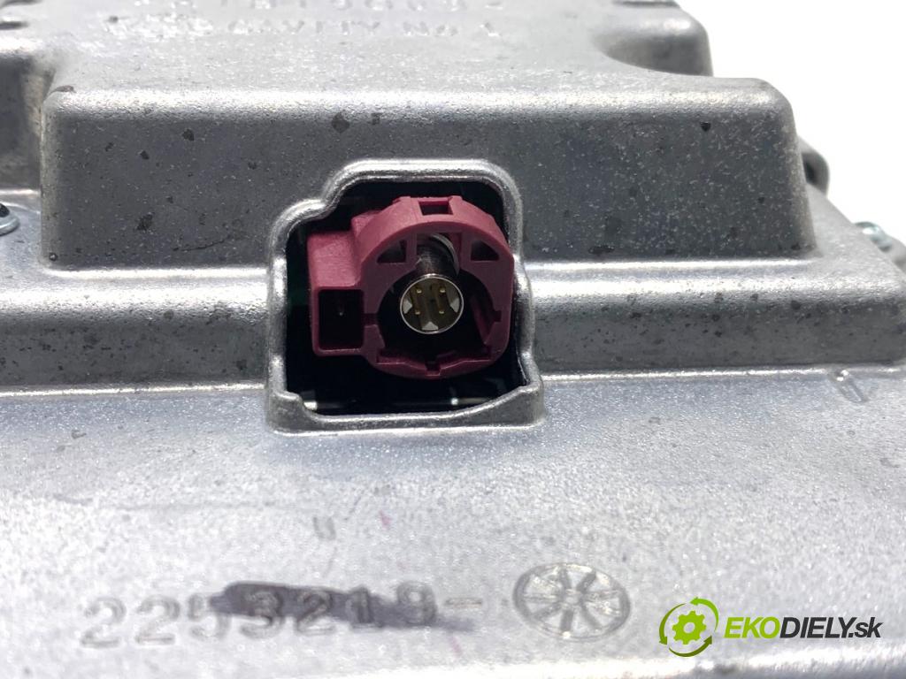 BMW F25 SUV 2013 135 kW xDrive 20 d 1995 Dislpej 9294309 (Prístrojová doska)